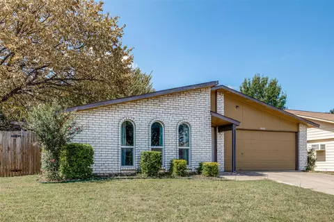 2602 Meadowview Dr, Arlington, TX 76016