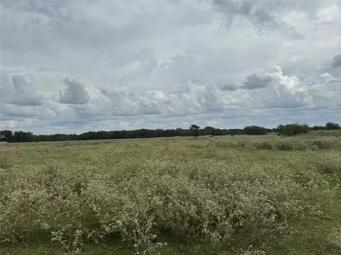 800 County Road 2870, Honey Grove, TX 75446