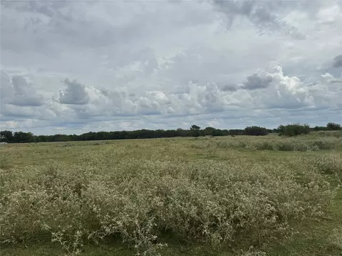 800 County Road 2870, Honey Grove, TX 75446