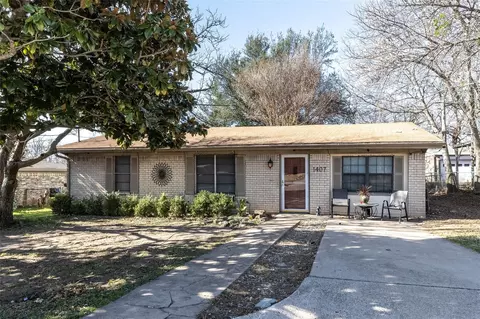 1407 Franklin St, Weatherford, TX 76086