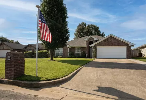 10787 Southern Trace Cir, Flint, TX 75762