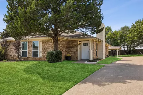 5416 Wild West Dr, Arlington, TX 76017