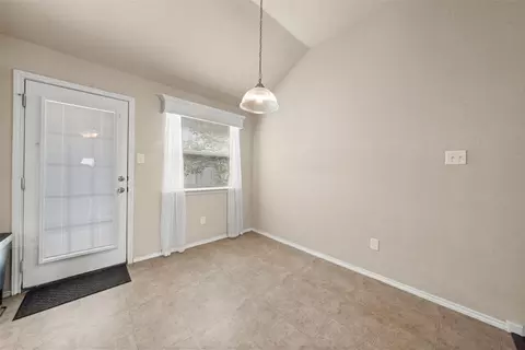10605 Granada Dr, Waco, TX 76708 photo 6