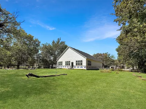 308 N Mcgraw St, Forney, TX 75126