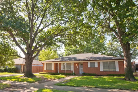 906 Sam Hill St, Irving, TX 75062