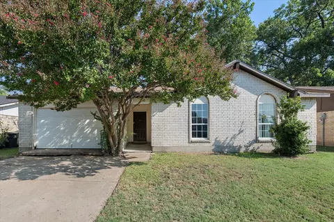 1807 Primrose Ln, Arlington, TX 76014
