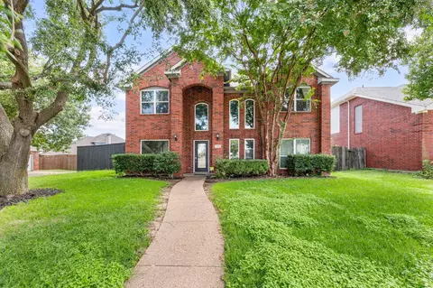 9122 Woodlake Dr, Rowlett, TX 75088
