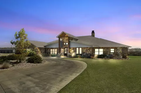 840 N Ash St, Muenster, TX 76252