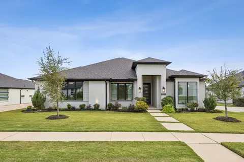 8768 Hightower Dr, North Richland Hills, TX 76182