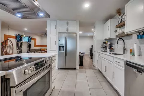 6257 Fenway St, Dallas, TX 75217