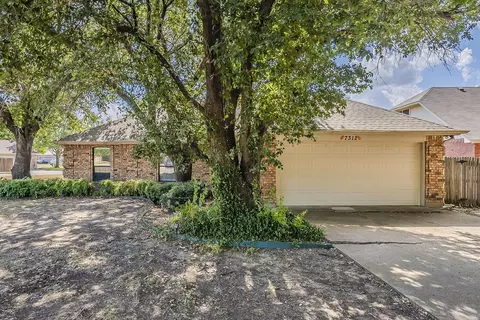 7312 Andrea Ct, North Richland Hills, TX 76182
