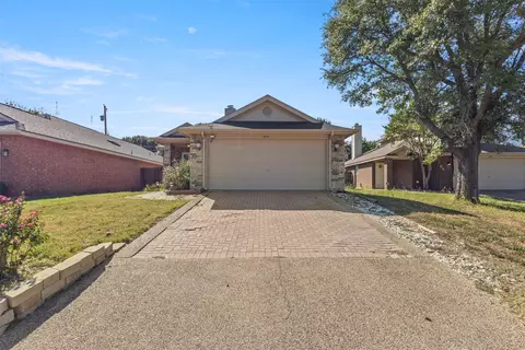 617 Imperial Pl, Cedar Hill, TX 75104