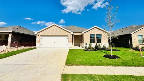 544 Marsh St, Cleburne, TX 76033