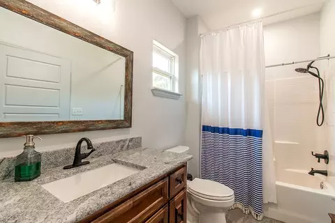 Bath - 280 Lanier Rd, Combine, TX 75159 photo 5 of 7