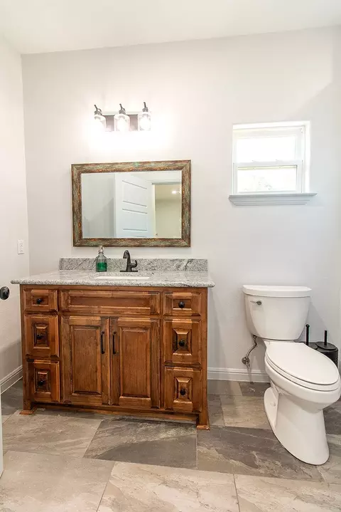 Bath - 280 Lanier Rd, Combine, TX 75159 photo 6 of 7