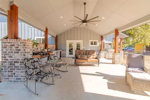 Exterior - 280 Lanier Rd, Combine, TX 75159 photo 7 of 8
