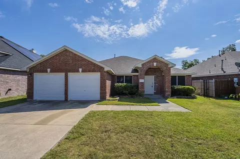 3312 Silver Creek Dr, Mesquite, TX 75181