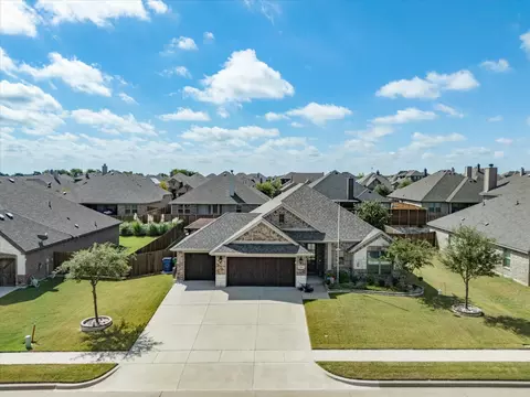 526 Barley Dr, Waxahachie, TX 75165