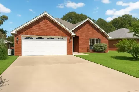 1838 Park Pl, Mineola, TX 75773