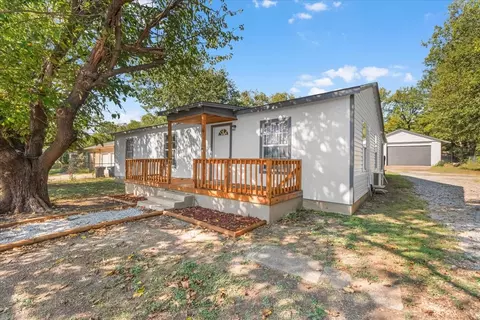 2121 Andover St, Fort Worth, TX 76114