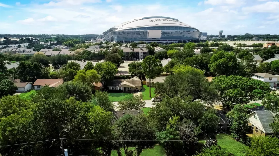 View/Area - 1201 Woodbrook St, Arlington, TX 76011 photo 2 of 2