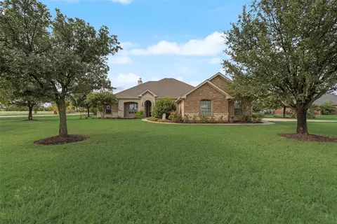 2725 Purple Sage Ct, Saginaw, TX 76179