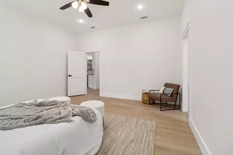 Bedroom - 1810 Kynette Dr, Euless, TX 76040 photo 4 of 11