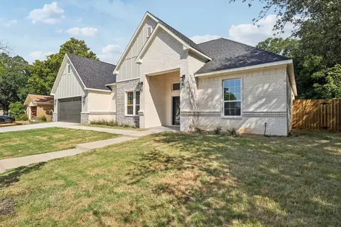 Exterior - 1810 Kynette Dr, Euless, TX 76040 photo 2 of 4