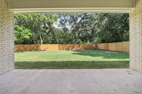 Exterior - 1810 Kynette Dr, Euless, TX 76040 photo 3 of 4
