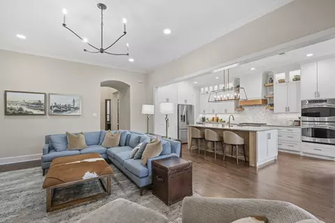 2220 Emerson Ln, Carrollton, TX 75010
