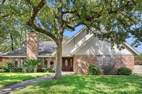 1506 Wagon Wheel Trl, Pantego, TX 76013