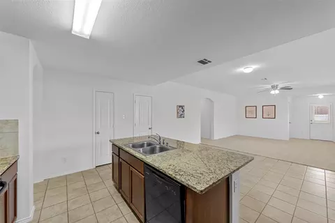 Kitchen - 2411 Fall Ct, Anna, TX 75409 photo 4 of 4
