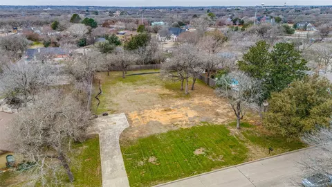 5609 Oak Top Dr, Colleyville, TX 76034
