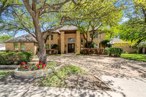 2020 Crown Knoll Ln, Plano, TX 75093