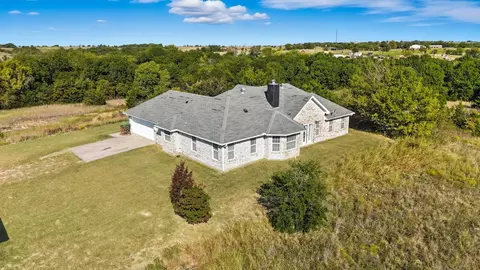 2296 Old Decatur Rd, Decatur, TX 76234
