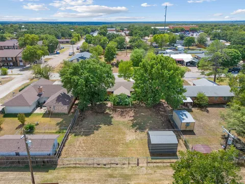 View/Area - 1402 Simms Ave, Cisco, TX 76437 photo 3 of 5