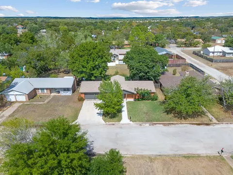 View/Area - 1402 Simms Ave, Cisco, TX 76437 photo 1 of 5