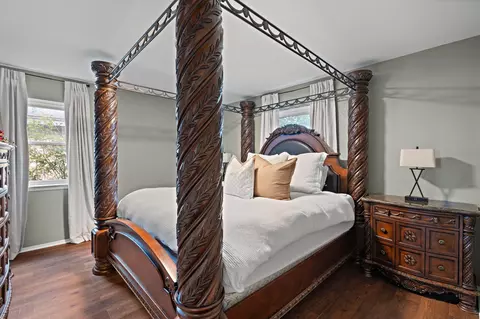 Bedroom - 1402 Simms Ave, Cisco, TX 76437 photo 3 of 4