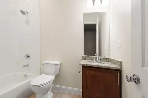 Bath - 503 S 5th St, Bonham, TX 75418 photo 2 of 3