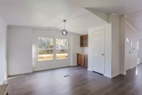 517 Pine St, Seven Points, TX 75143 photo 11