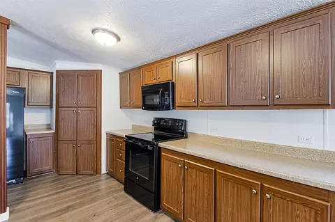 517 Pine St, Seven Points, TX 75143 photo 10
