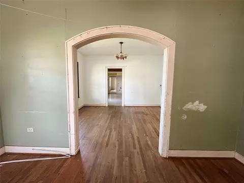 Living - 2412 Summer Ave, Waco, TX 76708 photo 3 of 9