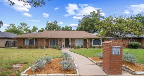 2313 Perryland Dr, Arlington, TX 76013
