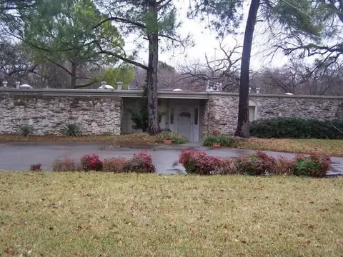 1404 Martha Dr, Bedford, TX 76022