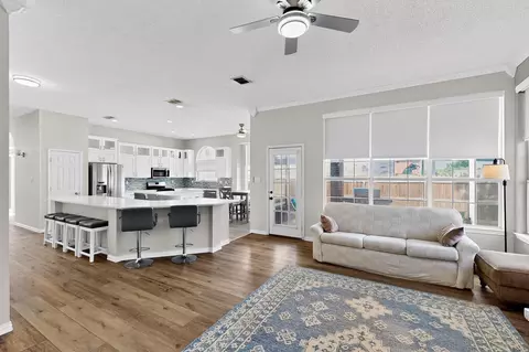 Kitchen - 722 Sumner Dr, Mesquite, TX 75149 photo 1 of 7