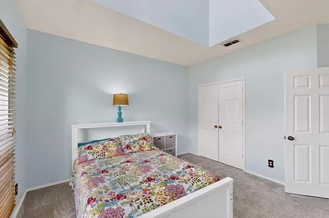 Bedroom - 722 Sumner Dr, Mesquite, TX 75149 photo 8 of 9
