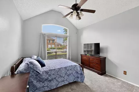 Bedroom - 722 Sumner Dr, Mesquite, TX 75149 photo 5 of 9