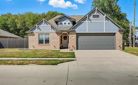 977 Sam St, Springtown, TX 76082