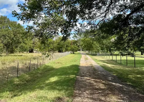 1662 County Road 5035, Leonard, TX 75452