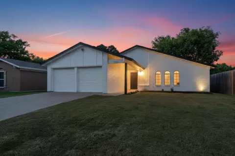7133 Winchester Rd, North Richland Hills, TX 76182